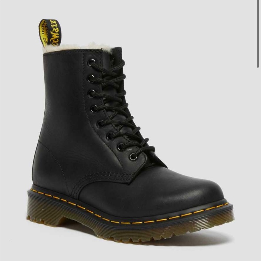 Dr Martens 1460 Women’s faux fur lined lace up boots